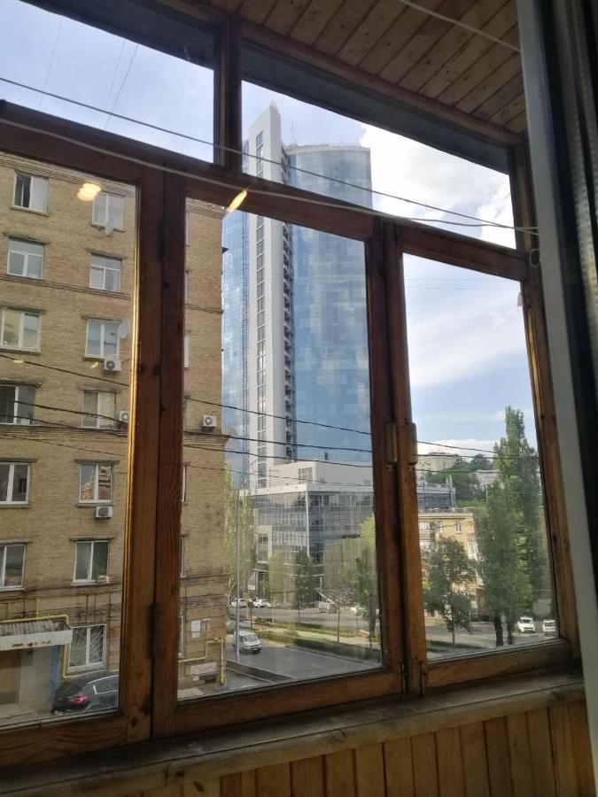Бульвар Леси Украинки 10 키예프 외부 사진